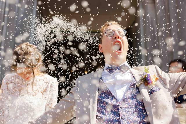 Sortie fun des mariés