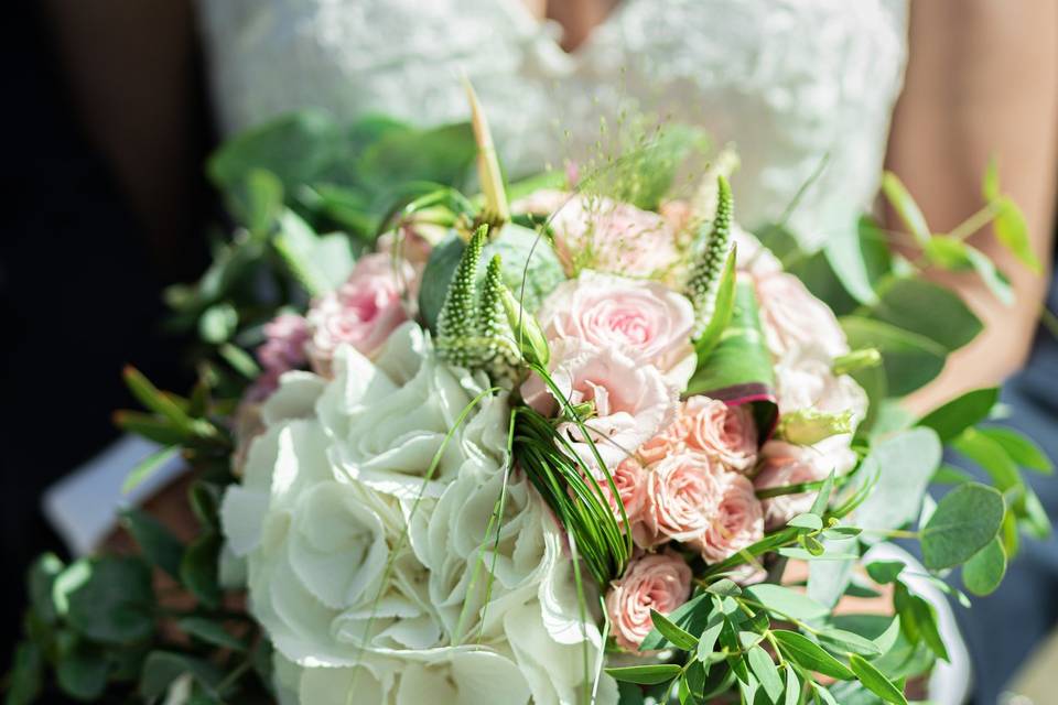 Le joli bouquet de la mariée