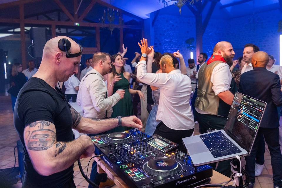 DJ écran contrôle