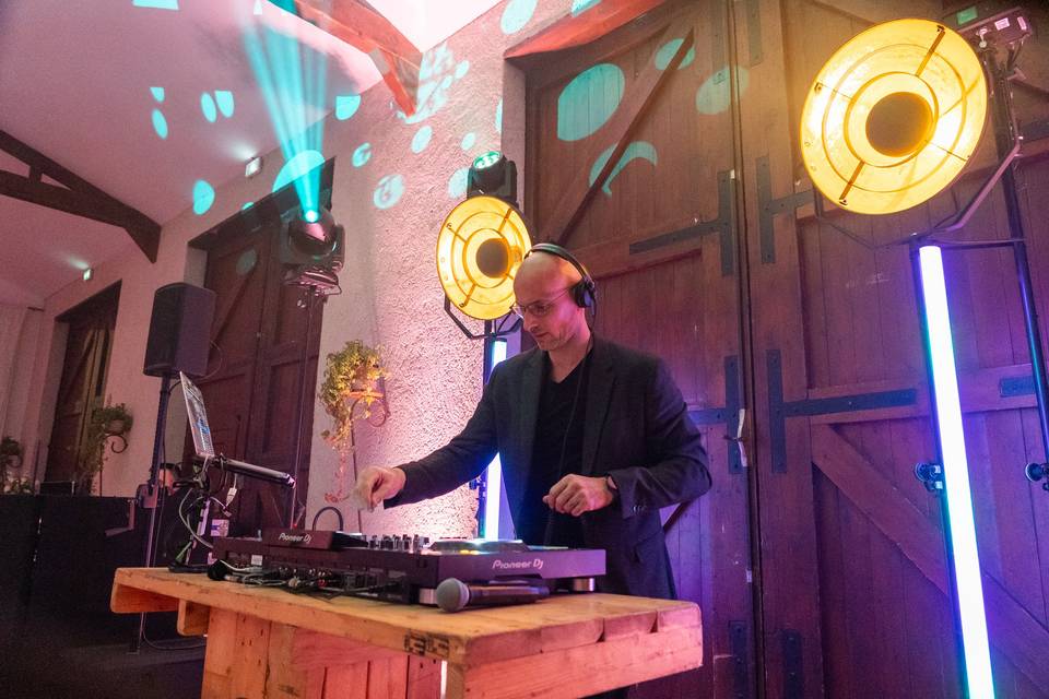 DJ mixage latéral