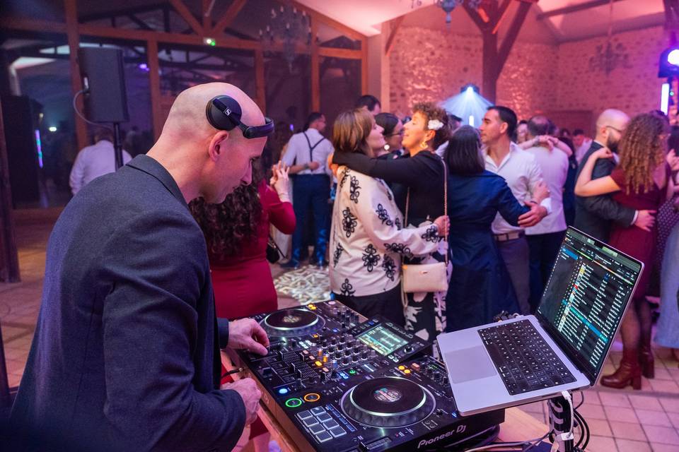 Interaction foule DJ