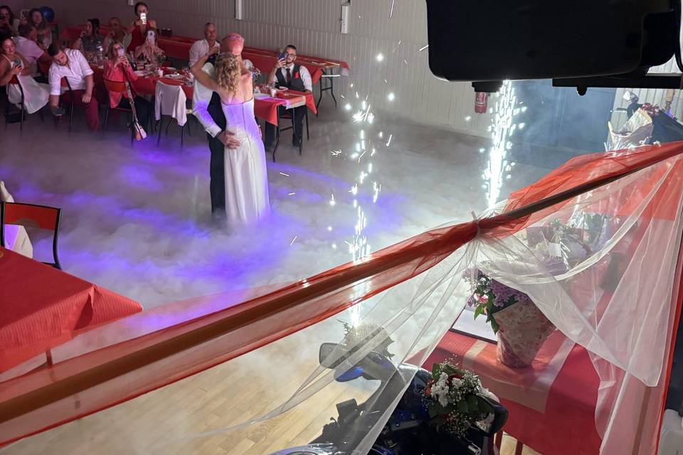 Mariage fumée lourde étincelle