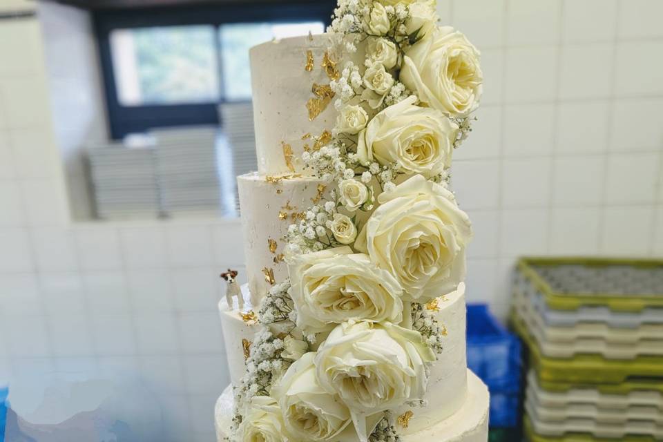 Cascade de fleurs 70p + faux