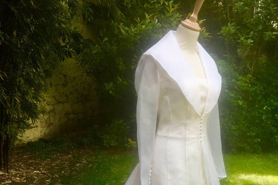 Manteau d'organza col châle