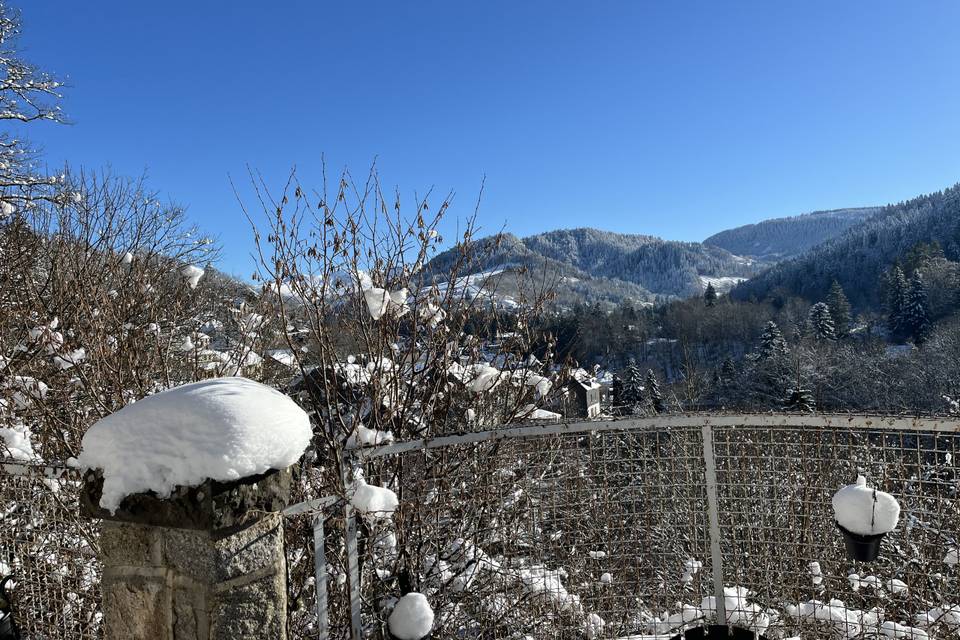 Vue d'hiver sur la vallée