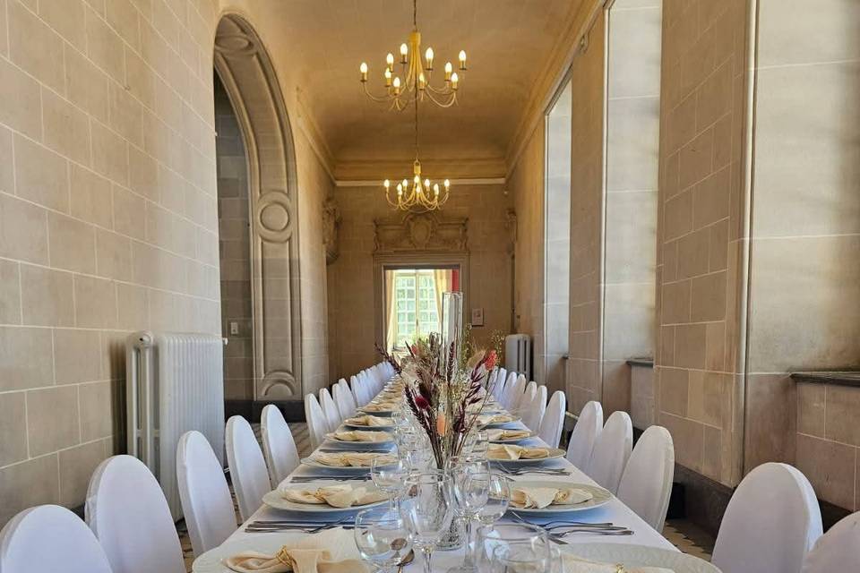La table de mariage épure