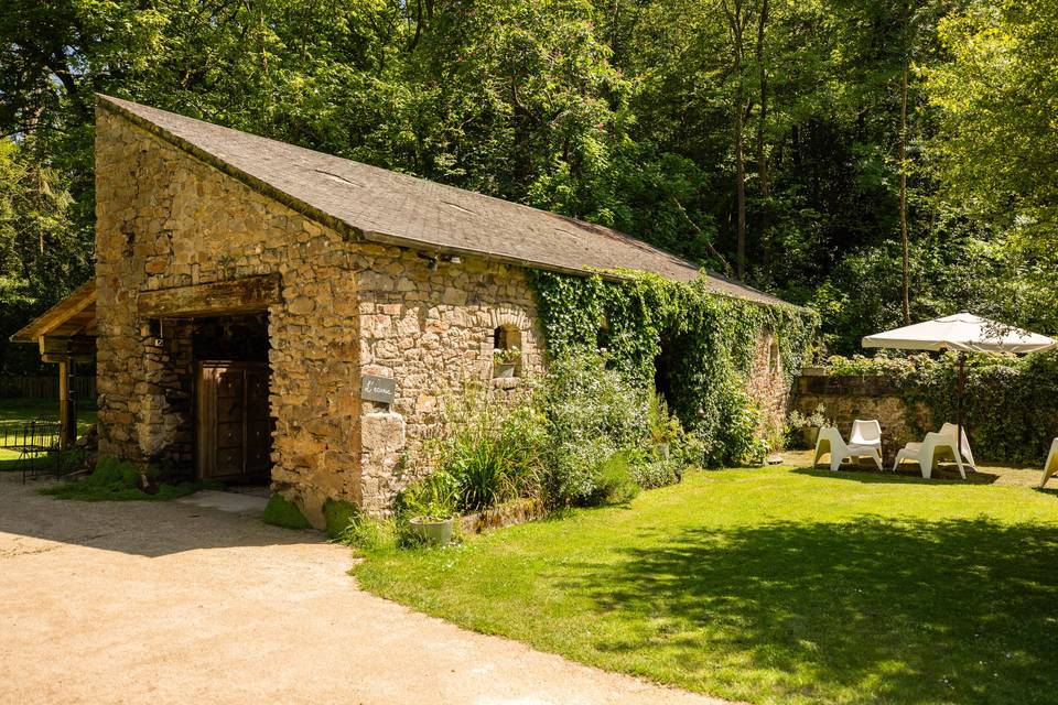 Ecurie/salle de jeux