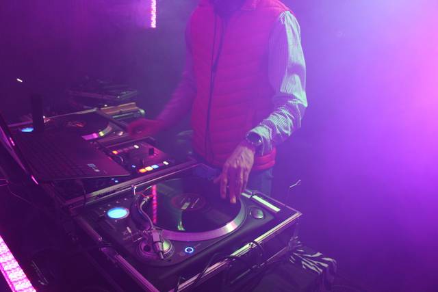 Dj S