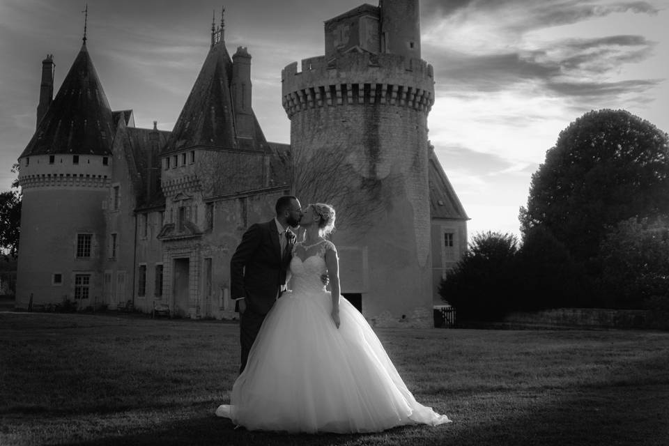 Couple mariés château bordes