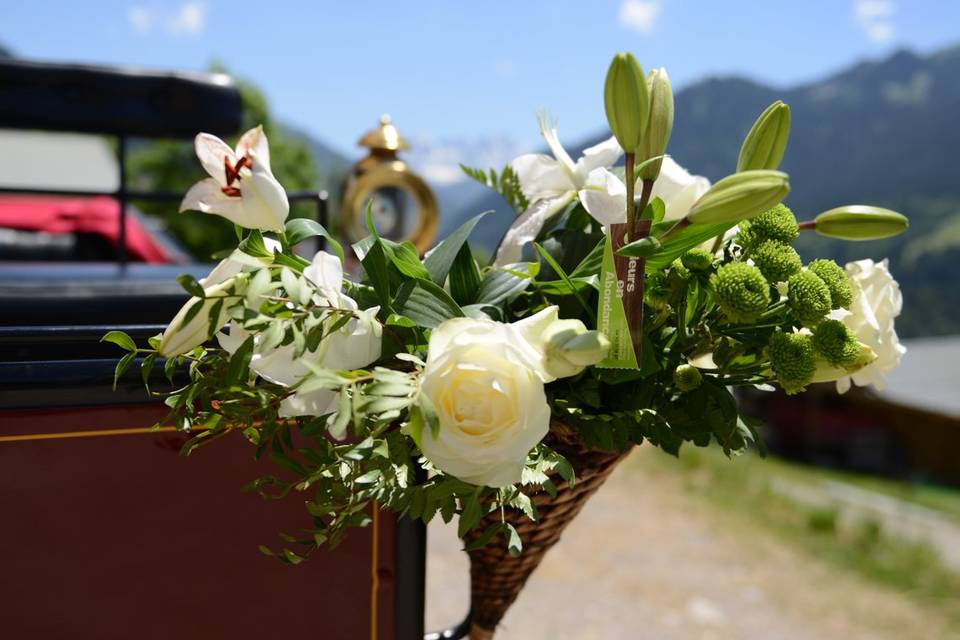 Calèche et bouquet de mariée