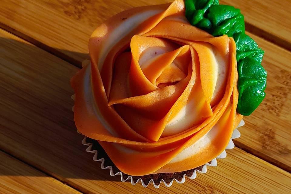 Rose orange et blanche