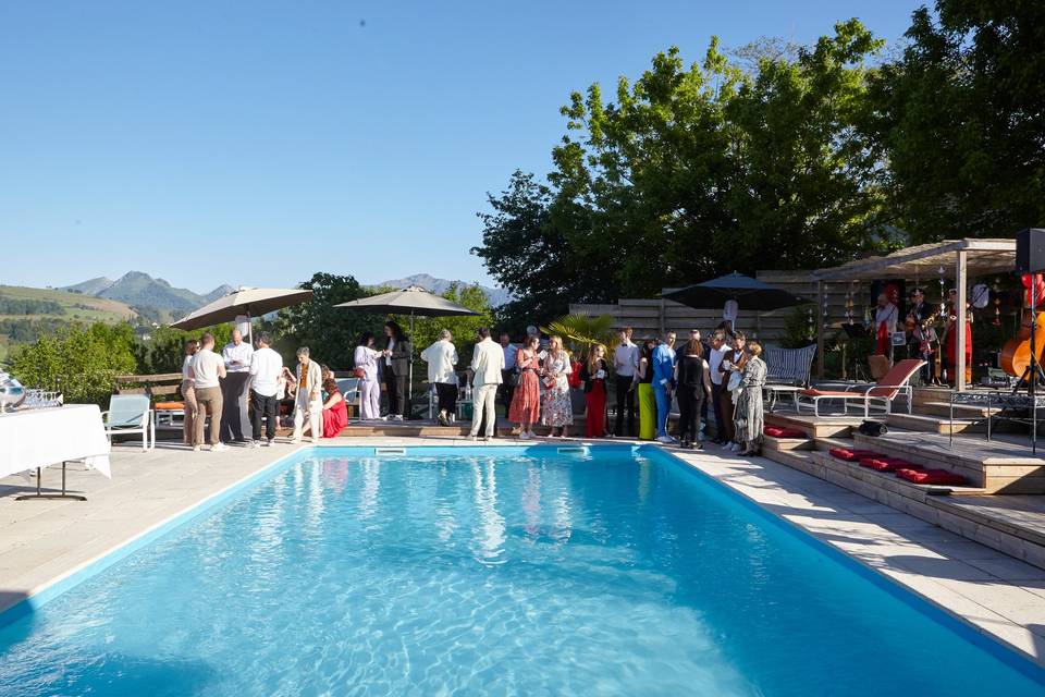 Autour de la piscine