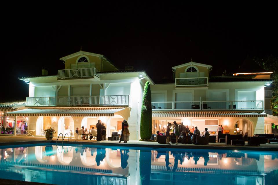 Soirée Bord de Piscine