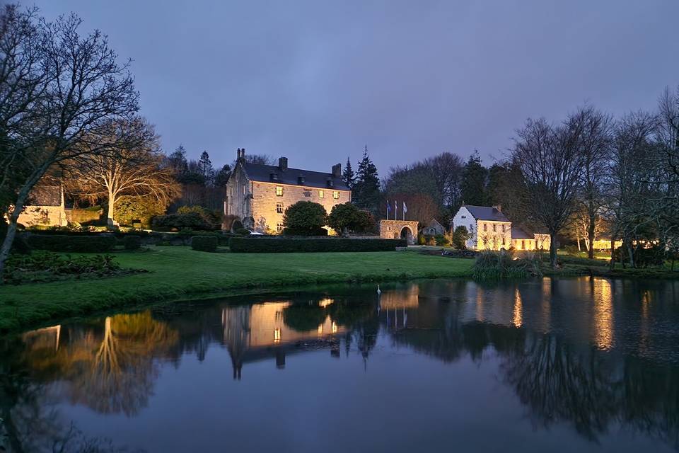 Le Domaine la nuit