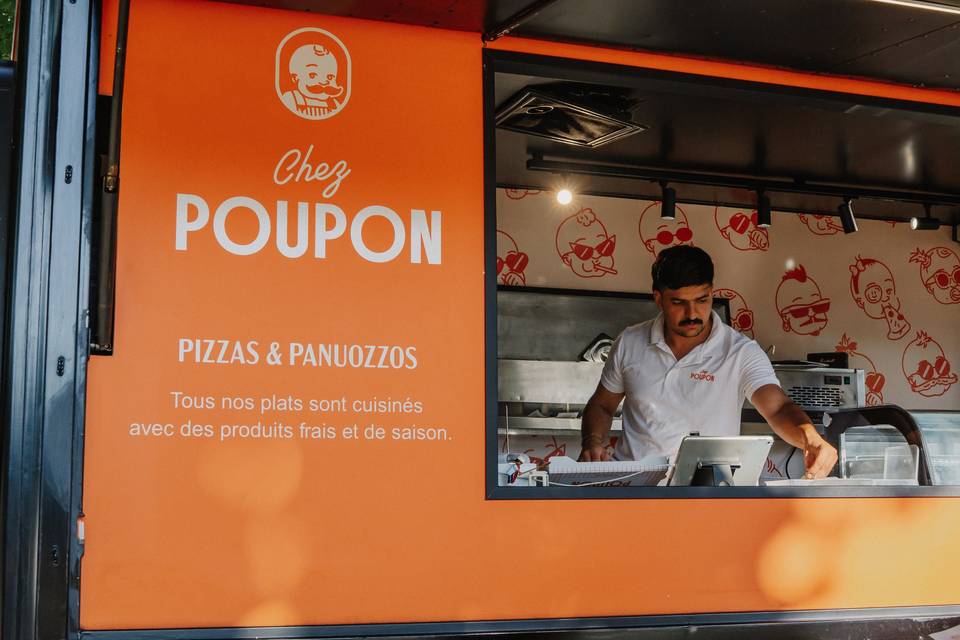 Poupon prend les commandes