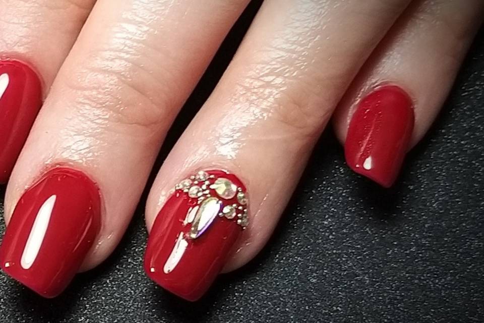 Strass and red