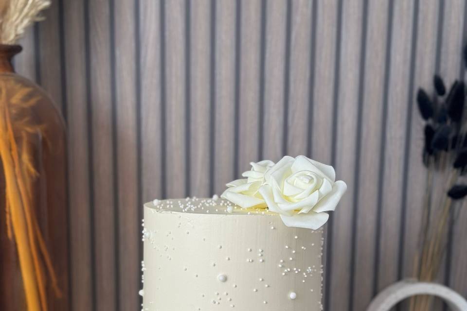 WEDDING CAKE