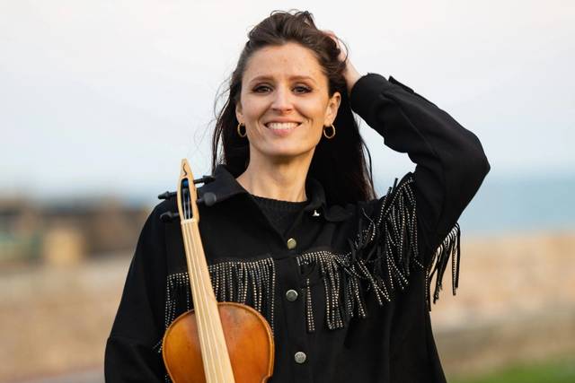 Lara Guyard - Cordes à cordes