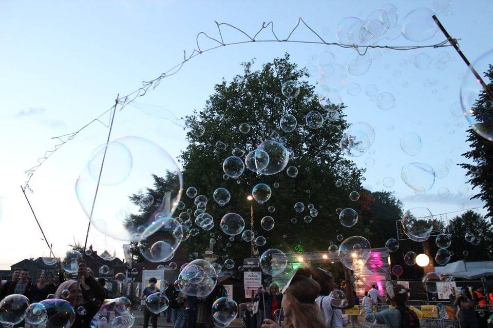 Nuées de bulles dirrigées