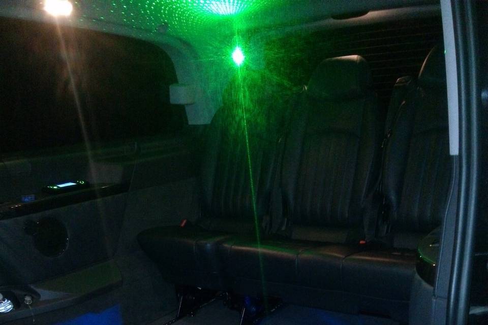 Attraktion Limousine