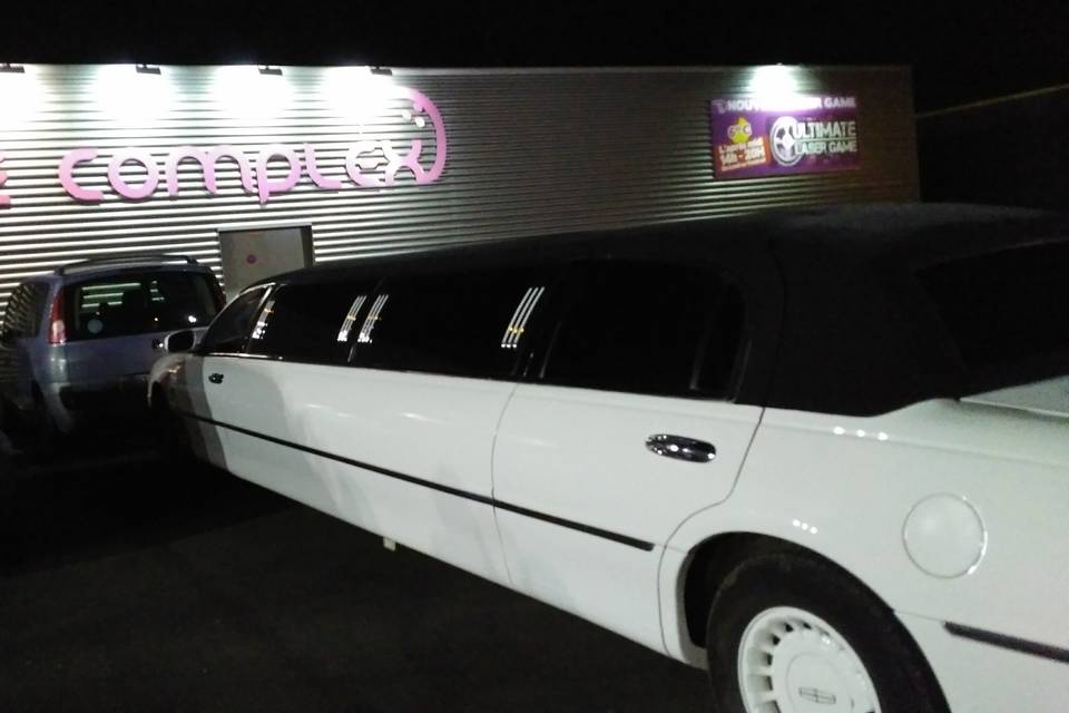 Attraktion Limousine