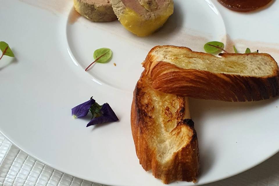 Foie gras et sa Brioche grand