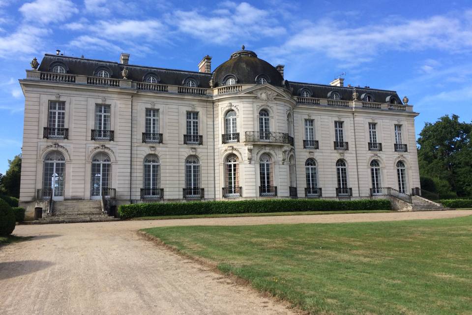 Château vu de l'étang