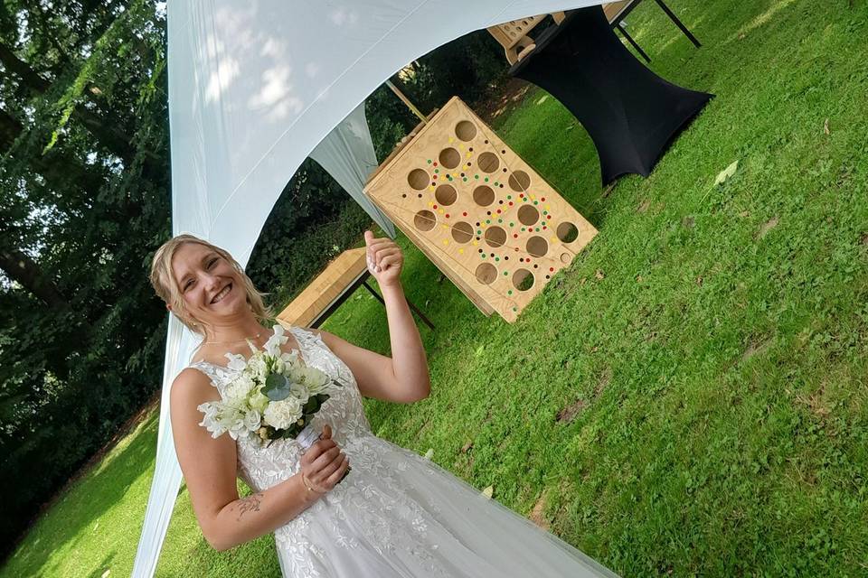 Jeux en bois et Tonnelle