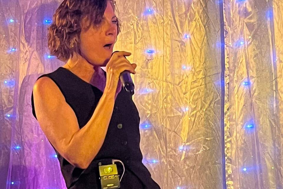 Sylvie au chant