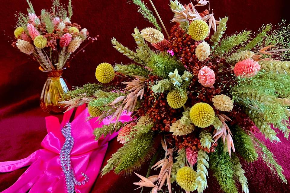 Bouquets de fleurs séchées