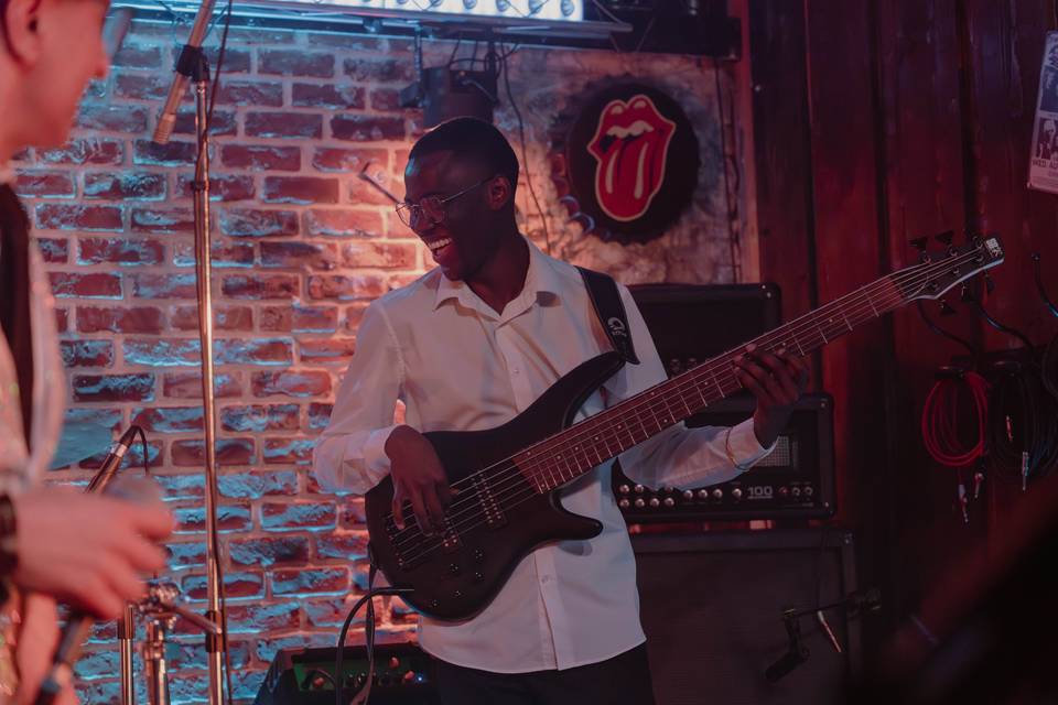 Téodore notre bassiste