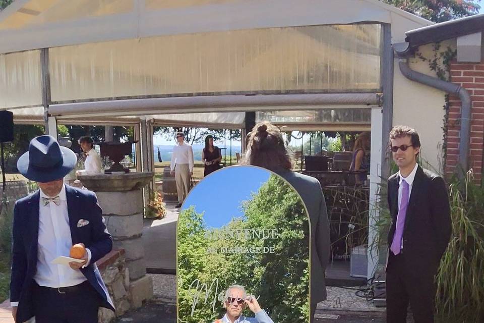 Panneaux de bienvenue miroir
