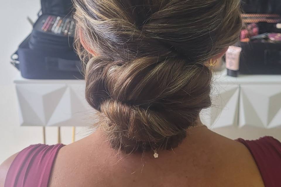 Coiffure by Nora de Evasion Bi
