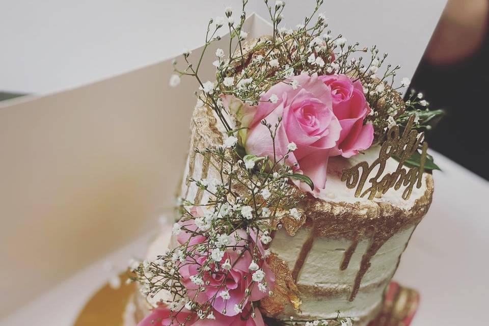 Naked flower cake