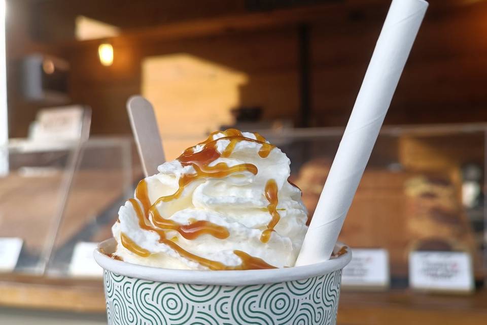 Latte caramel et chantilly