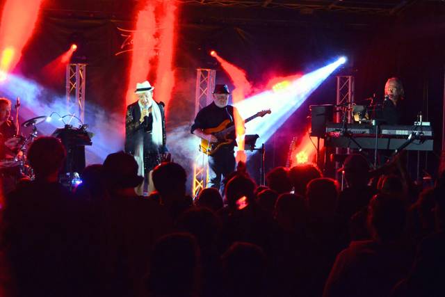 Photo zap Song 1