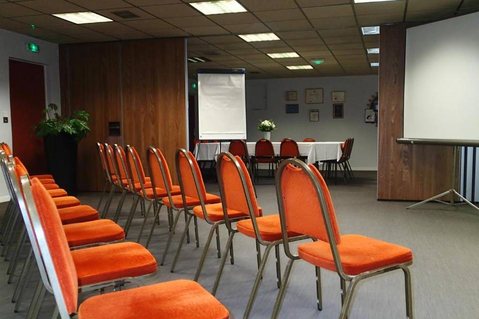 Salle de séminaire ouverte