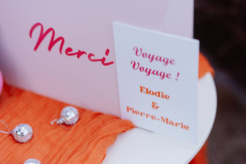 Urne et livre d'or
