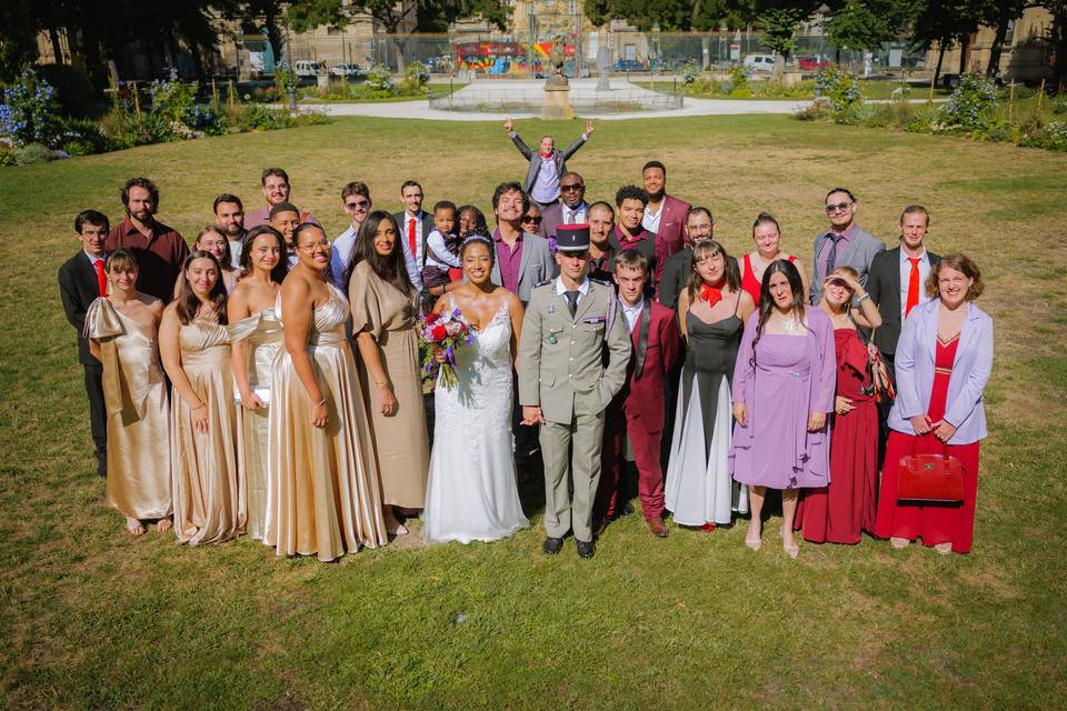 Photo de groupe à la Mairie