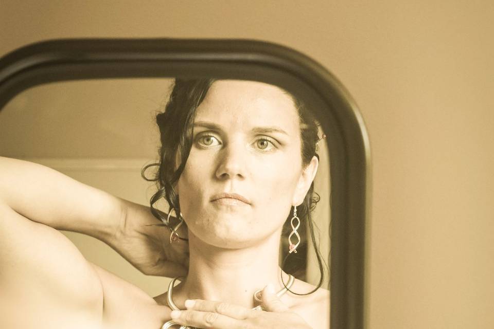 Au naturel dans un miroir