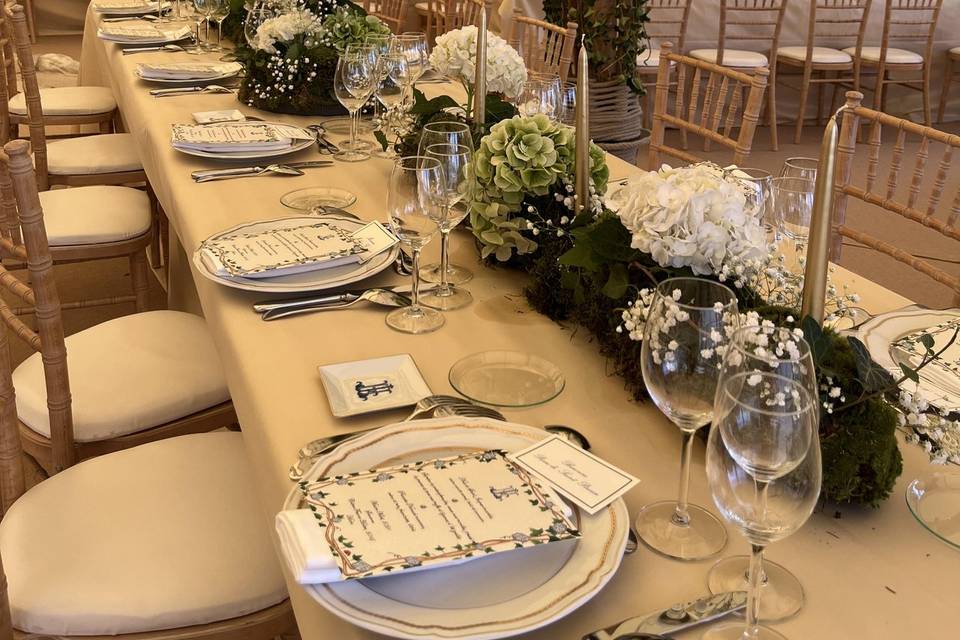 Table de repas hortensia