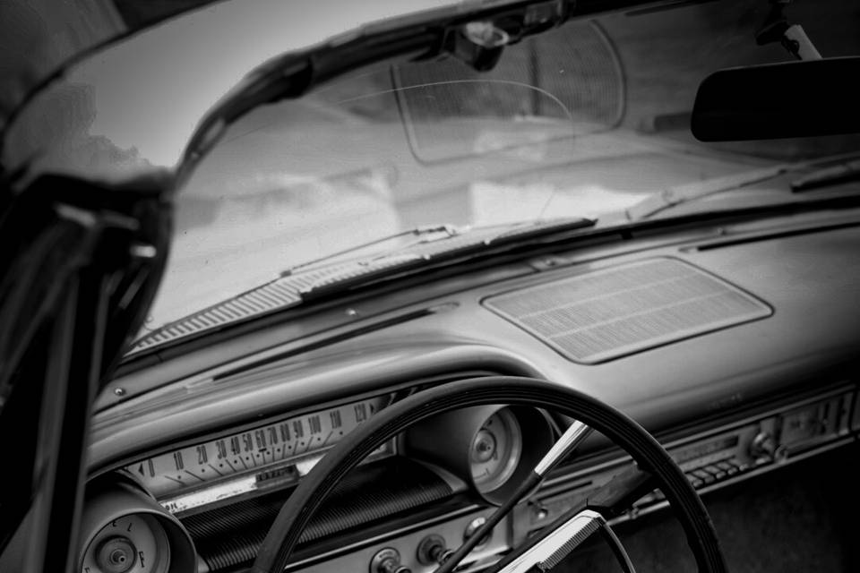 Vintage car wedding