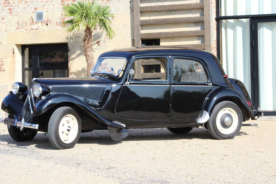 Voiture des mariés