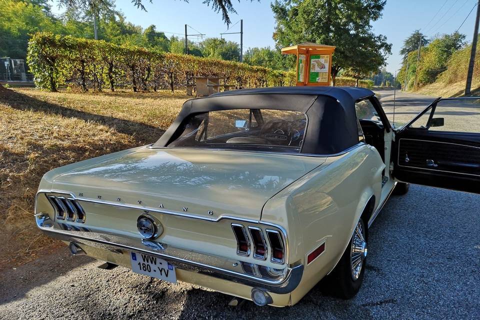 Mustang 1968 beige