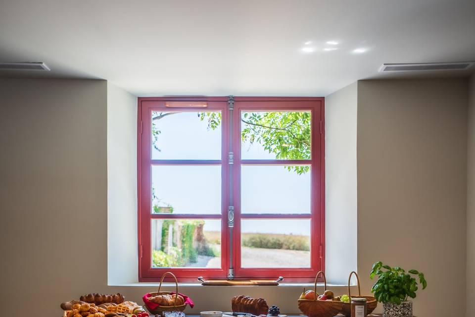 Salle à manger office traiteur