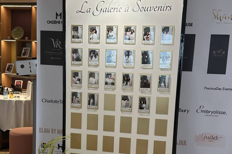 Le mur à souvenirs