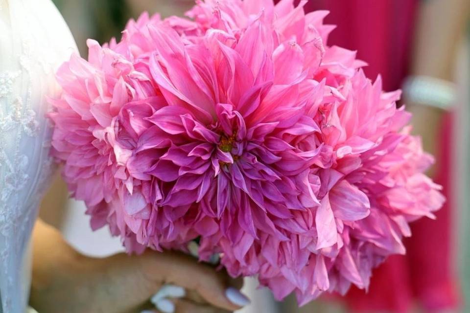 Bouquet de mariée avec dahlia