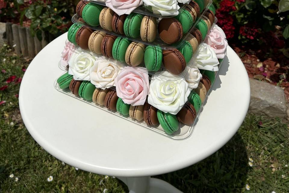 Pyramide de macaron 120 pieces