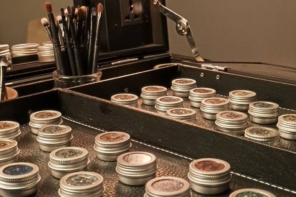 Glitter bar