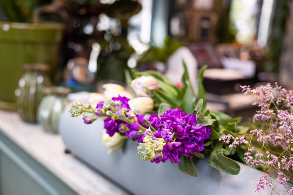 Fleurs sur comptoir